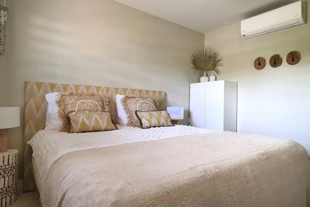 Boutique Appartment 4P With Private Pool, Near Jan Thiel & Mambo Beach Willemstad Ngoại thất bức ảnh